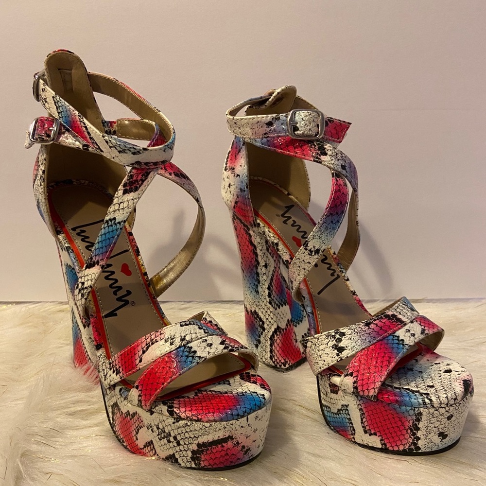 LuiChiny Faux Snakeskin Platform Sandal Size 6.5